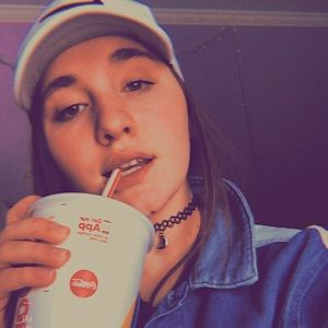 Meet your Posher, Annagrace